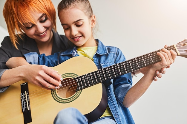 Gitar Dersi - Başlangıç Seviyesi 8 Derslik Program