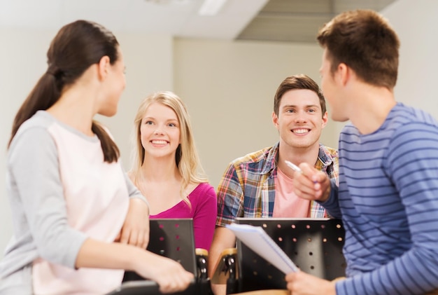 İngilizce Konuşma Kulübü - Online Speaking Club (Aylık)