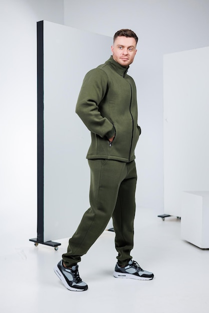 Adidas Essentials Erkek Eşofman Takımı