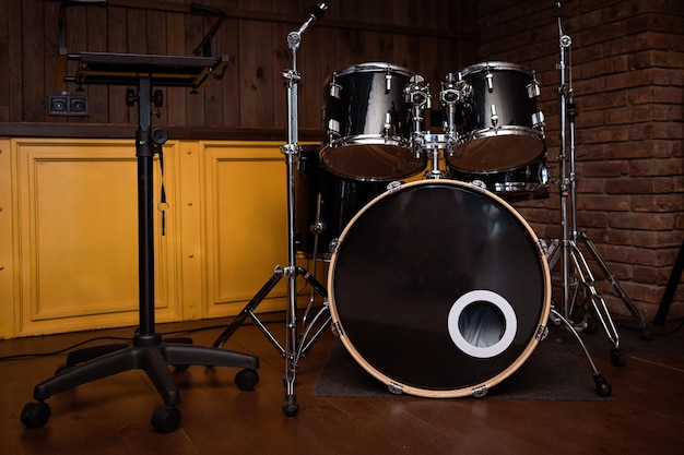 Mapex Tornado 5 Parça Akustik Davul Seti