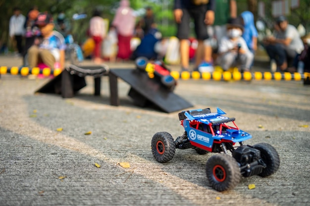 Nikko Racer Uzaktan Kumandalı Araba 1:10 Ölçek